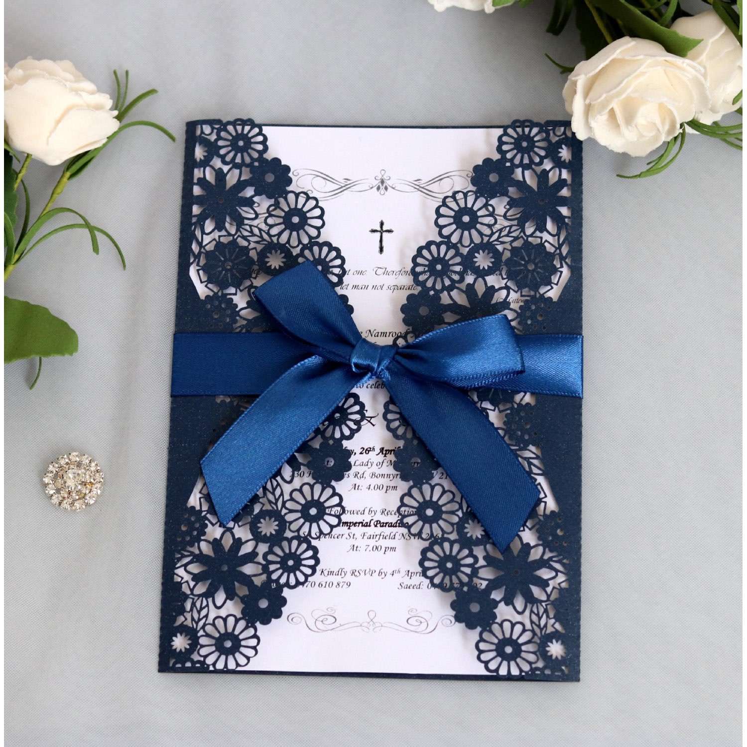 Latest Invitation Card Laser Cut Iridescent Paper White Beautiful Invitation 